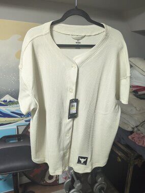 Under Armour Women Project Rock Henley Button Softball Jersey Sz. M NEW Ivory